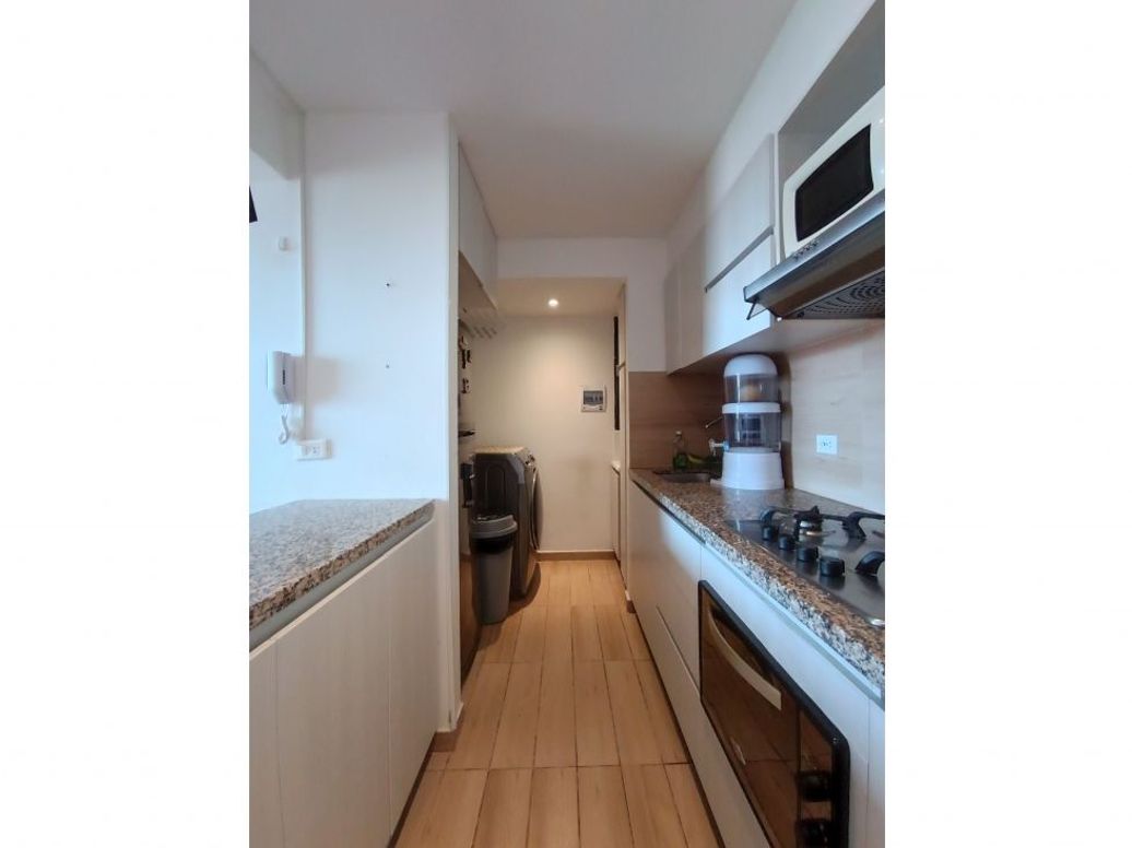 Apartamento de 3 alcobas en venta en La Granja Norte, Bogotá, 70 m² · foto 4 de 20