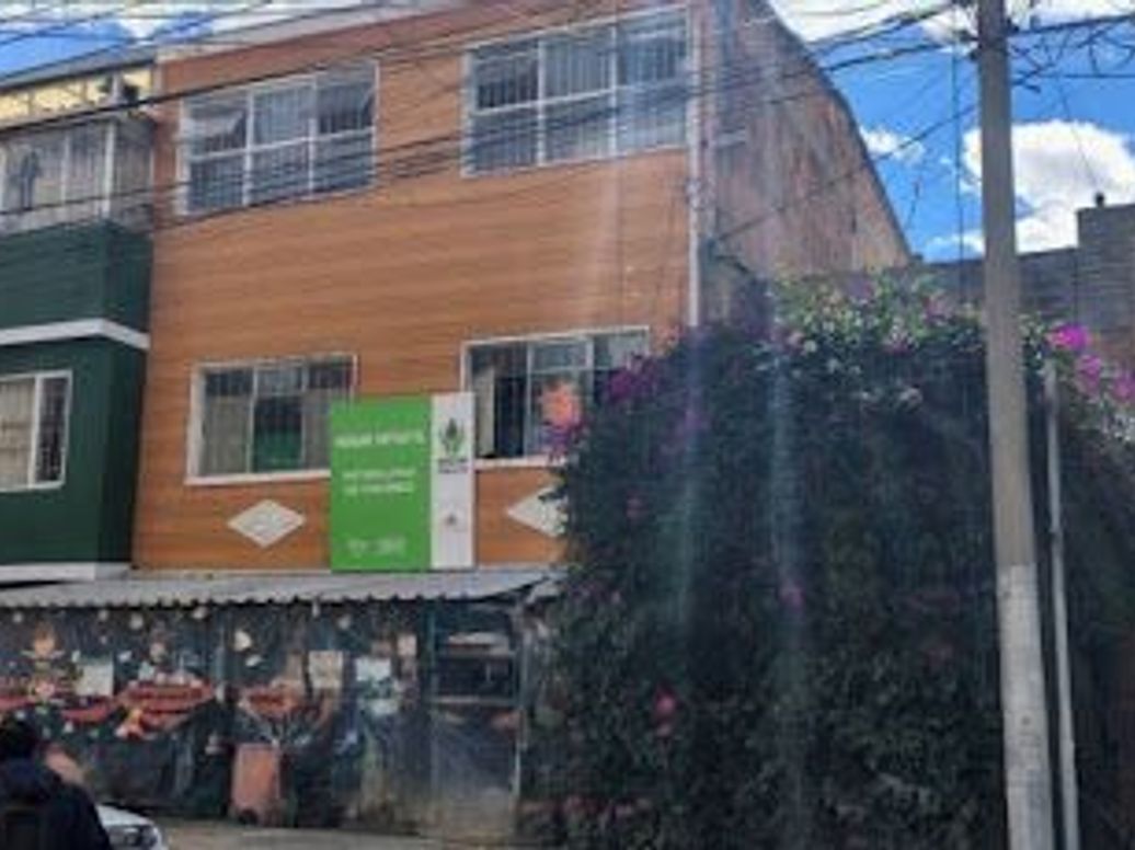 Casa de 5 alcobas en venta en Nuevo Kennedy, Bogotá, 367 m² · foto 4 de 17