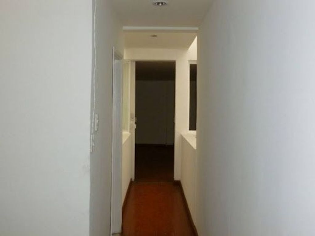 Casa de 5 alcobas en venta en Nuevo Kennedy, Bogotá, 367 m² · foto 9 de 17