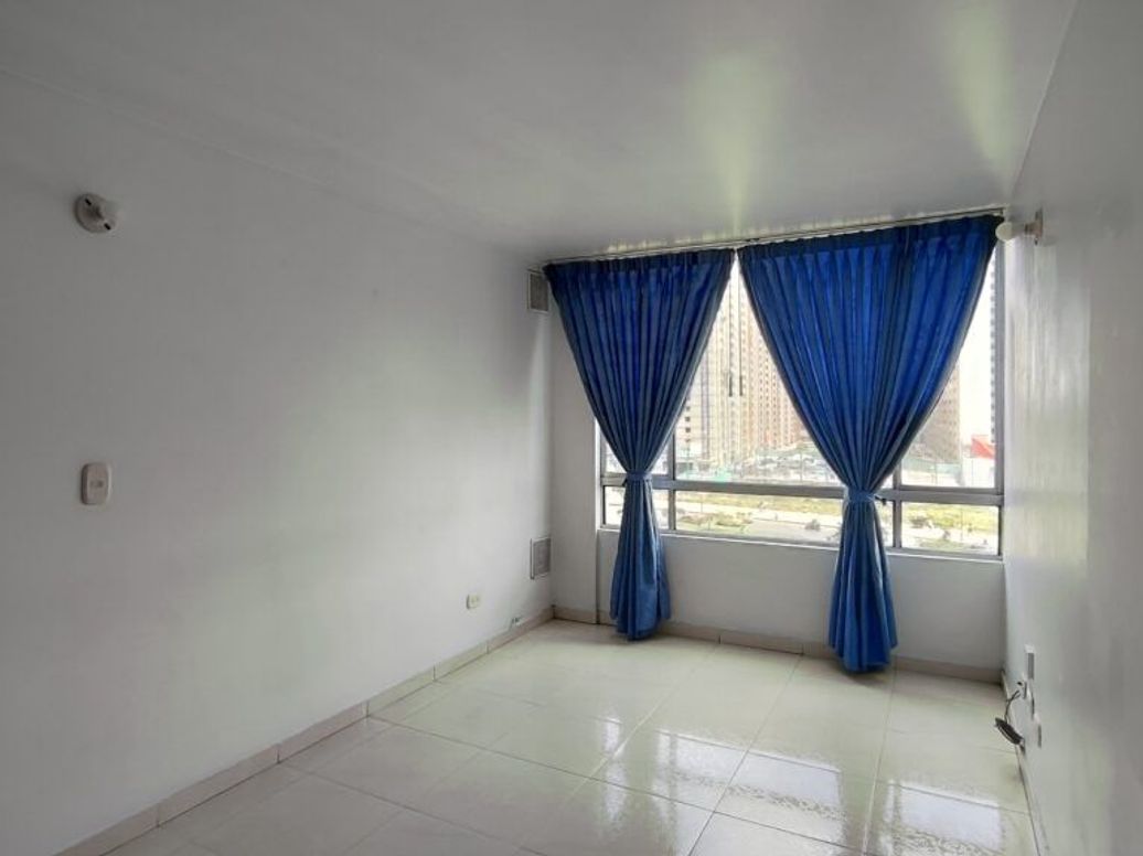 Apartamento de 3 alcobas en venta en Ciudad Techo, Bogotá, 55 m² · foto 2 de 14
