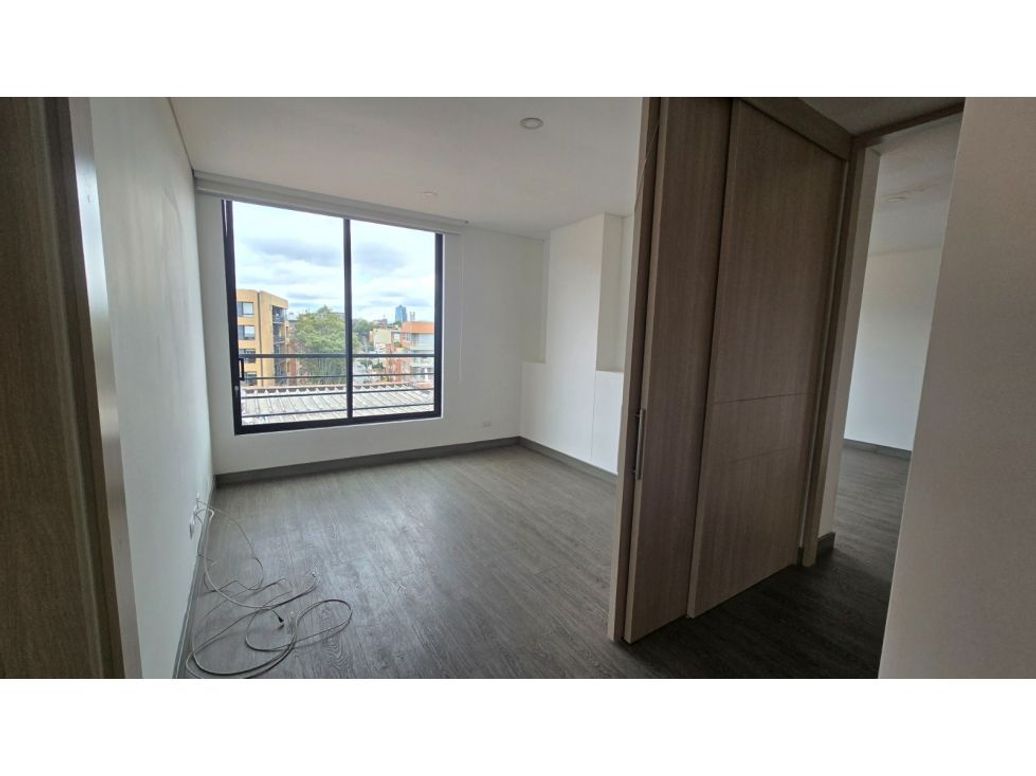 Apartamento de 2 alcobas en venta en Santa Barbara, Bogotá, 123 m² · foto 11 de 15