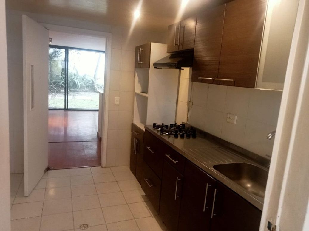 Apartamento de 3 alcobas en venta en La Cabrera, Bogotá, 107 m² · foto 4 de 20