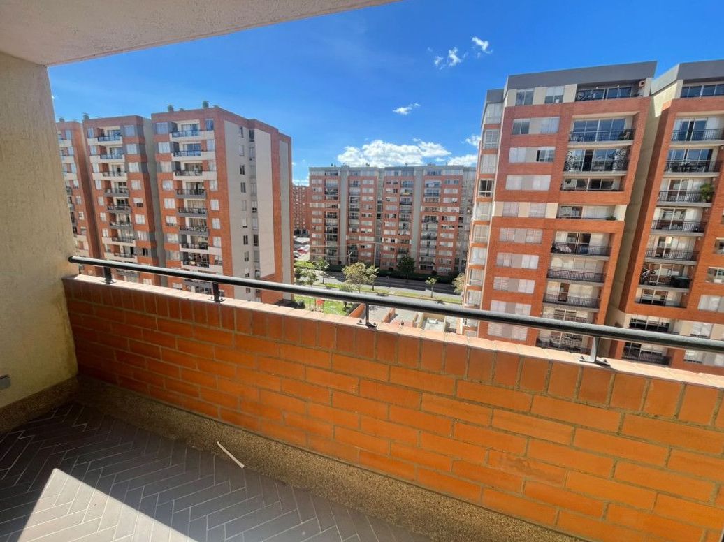 Apartamento de 3 alcobas en venta en El Dorado, Bogotá, 75 m² · foto 6 de 20