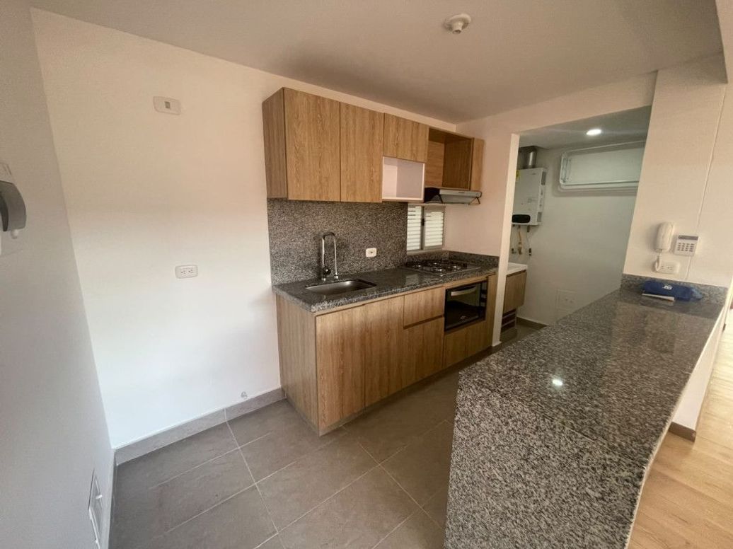 Apartamento de 3 alcobas en venta en El Dorado, Bogotá, 75 m² · foto 7 de 20