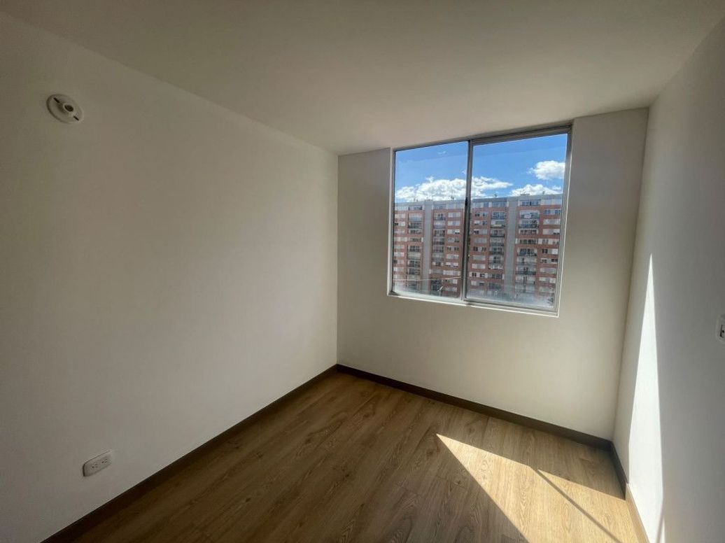 Apartamento de 3 alcobas en venta en El Dorado, Bogotá, 75 m² · foto 13 de 20