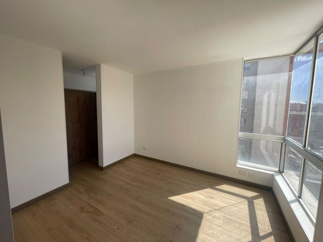 Apartamento de 3 alcobas en venta en El Dorado, Bogotá, 75 m² · foto 16 de 20