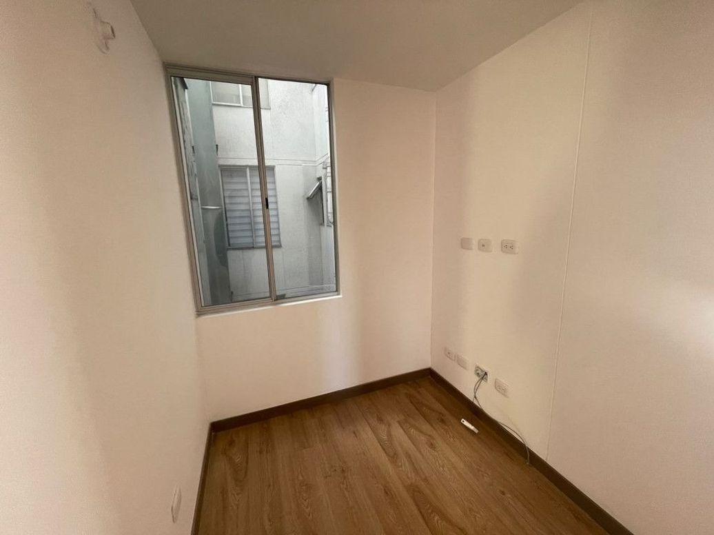 Apartamento de 3 alcobas en venta en El Dorado, Bogotá, 75 m² · foto 10 de 20
