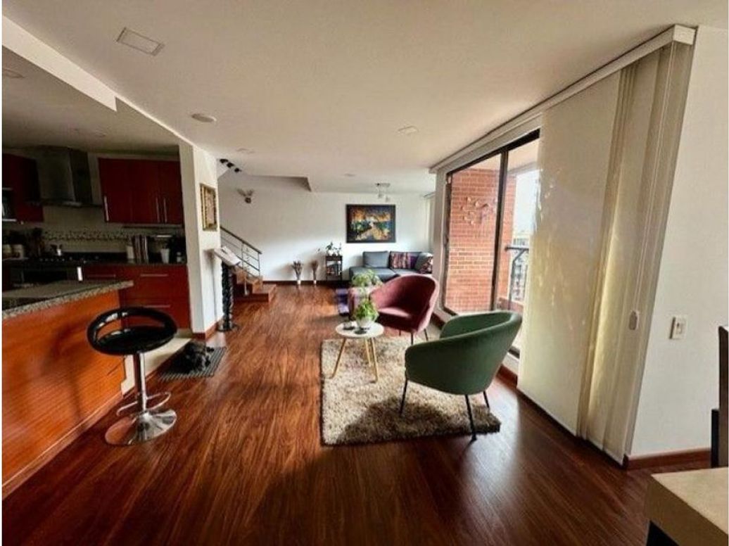 Casa de 4 alcobas en venta en Lago Cordoba, Bogotá, 199 m² · foto 3 de 18