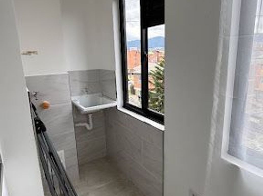 Apartamento de 2 alcobas en arriendo en Timiza, Bogotá, 40 m² · foto 4 de 15