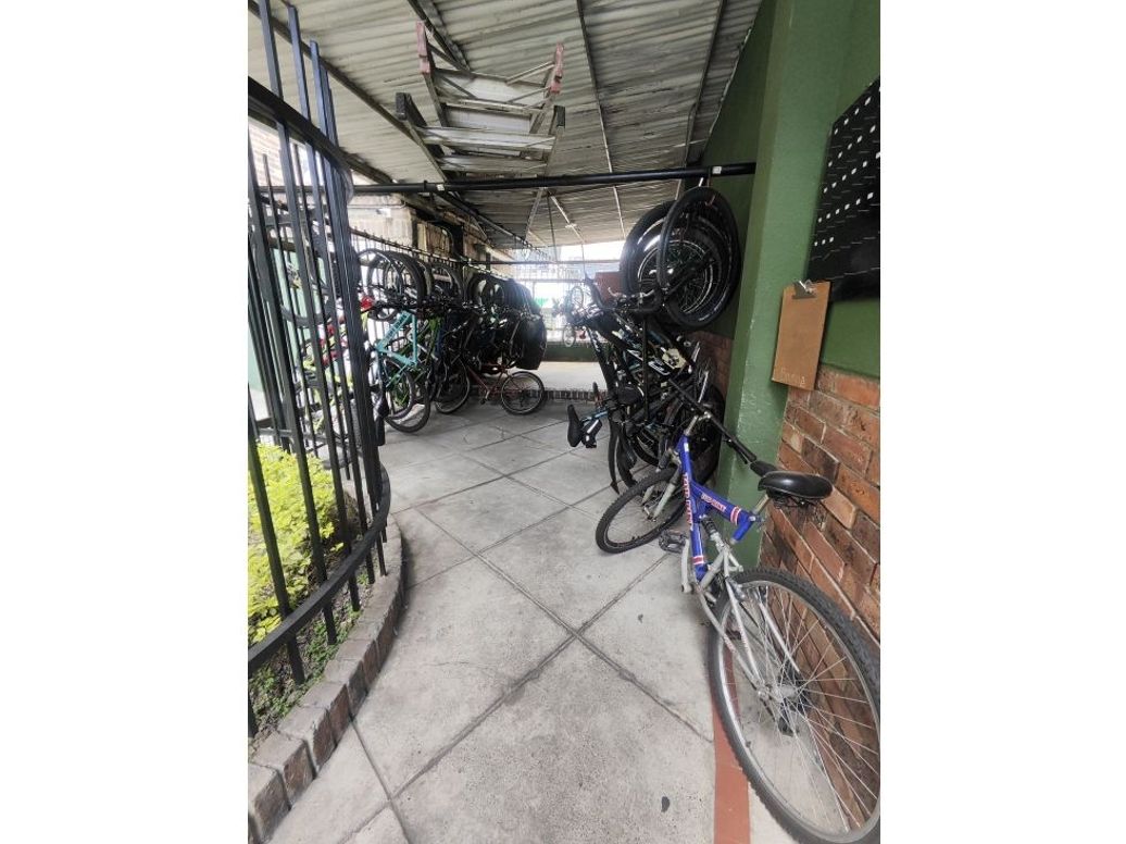 Apartamento de 3 alcobas en venta en Britalia, Bogotá, 64 m² · foto 13 de 19