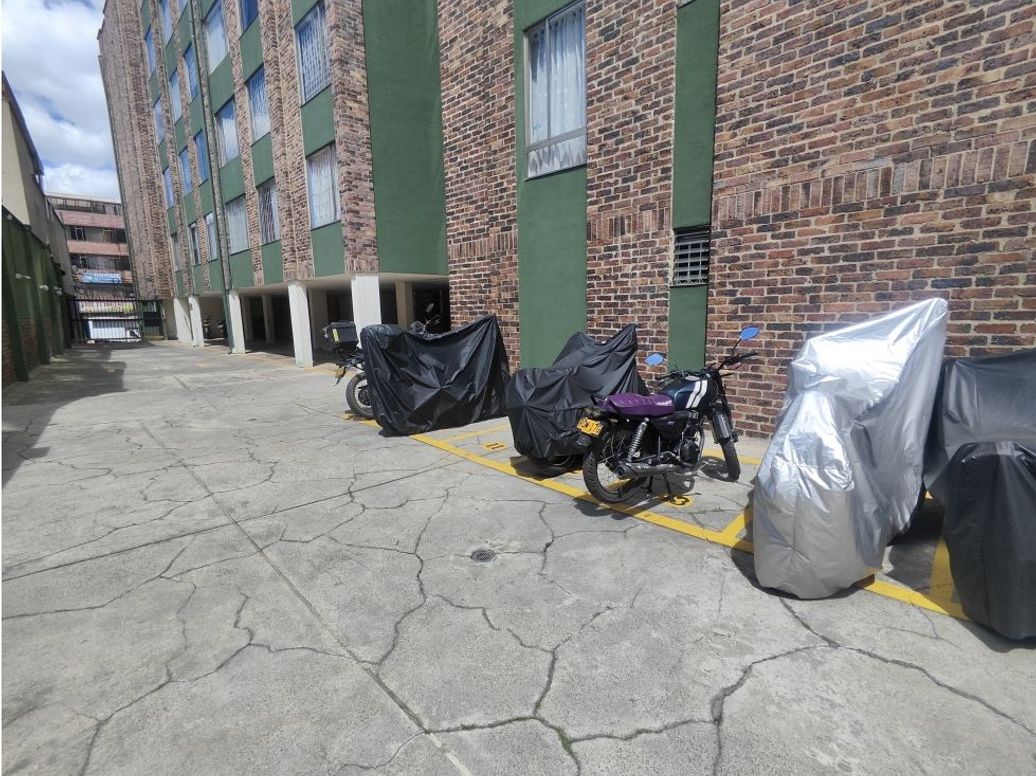 Apartamento de 3 alcobas en venta en Britalia, Bogotá, 64 m² · foto 14 de 19