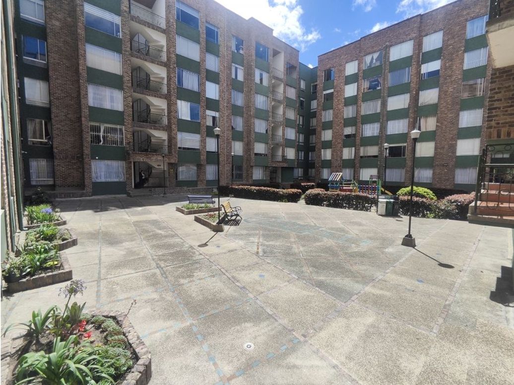 Apartamento de 3 alcobas en venta en Britalia, Bogotá, 64 m² · foto 18 de 19