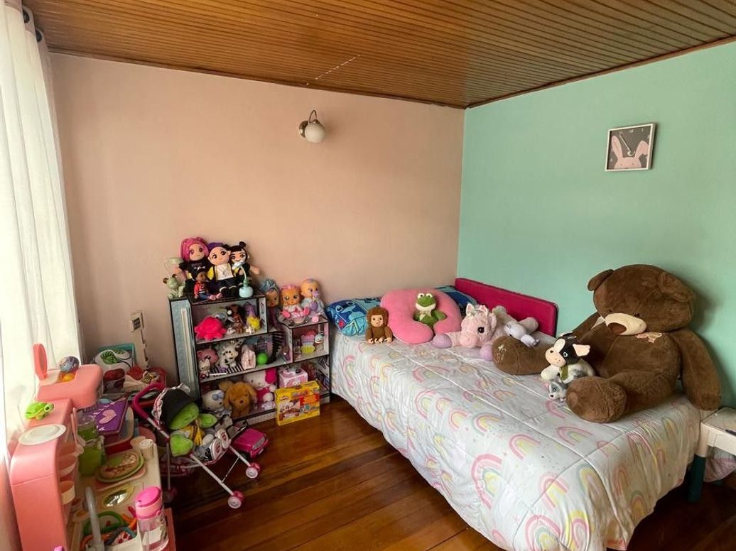 Casa de 6 alcobas en venta en Autopista Medellin, Bogotá, 72 m² · foto 7 de 20