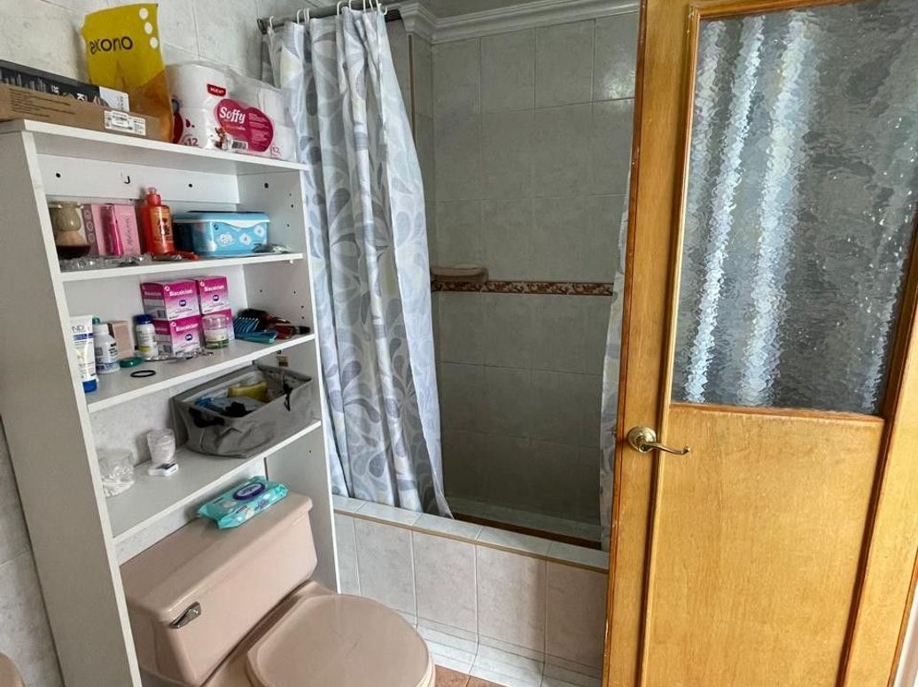 Casa de 6 alcobas en venta en Autopista Medellin, Bogotá, 72 m² · foto 15 de 20