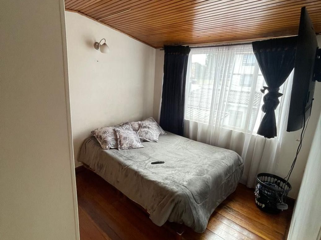 Casa de 6 alcobas en venta en Autopista Medellin, Bogotá, 72 m² · foto 10 de 20