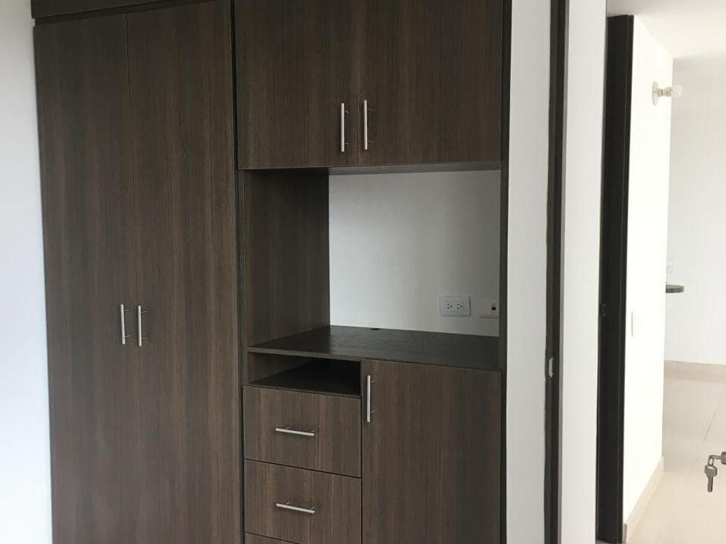 Apartamento de 3 alcobas en venta en El Triángulo, Bogotá, 43 m² · foto 8 de 11