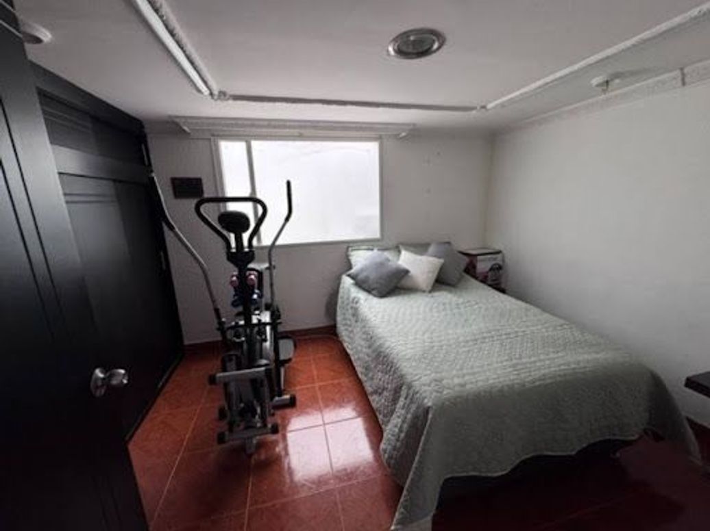 Casa de 4 alcobas en venta en Villa Alsacia, Bogotá, 240 m² · foto 12 de 20