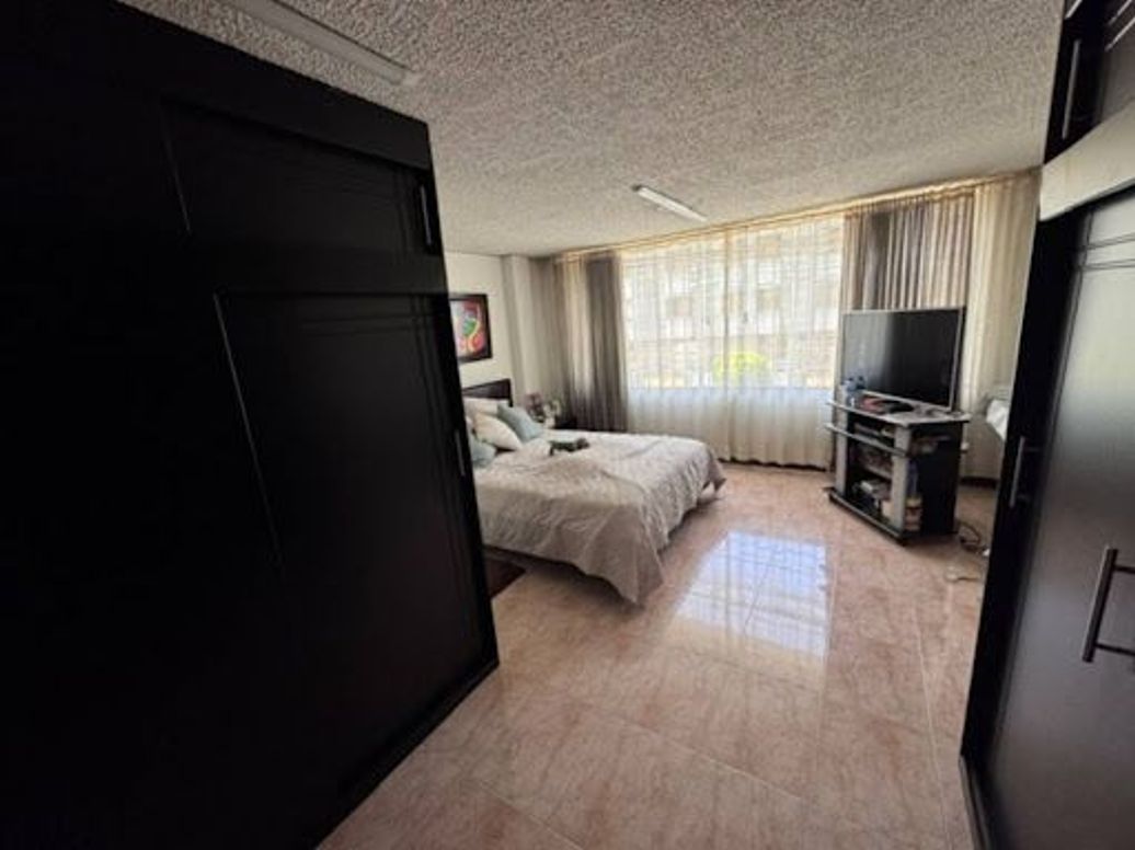 Casa de 4 alcobas en venta en Villa Alsacia, Bogotá, 240 m² · foto 14 de 20