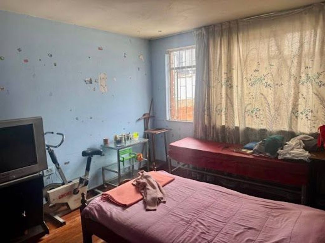 Casa de 6 alcobas en venta en San Felipe, Bogotá, 380 m² · foto 18 de 20