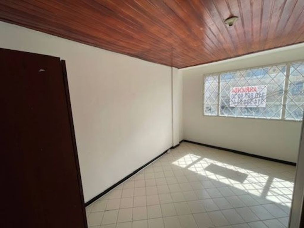 Casa de 5 alcobas en venta en Santa Isabel, Bogotá, 220 m² · foto 16 de 20