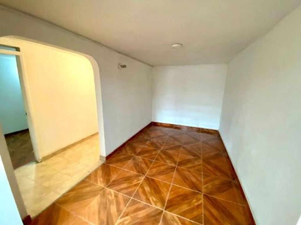 Casa de 5 alcobas en venta en Santa Isabel, Bogotá, 220 m² · foto 6 de 20