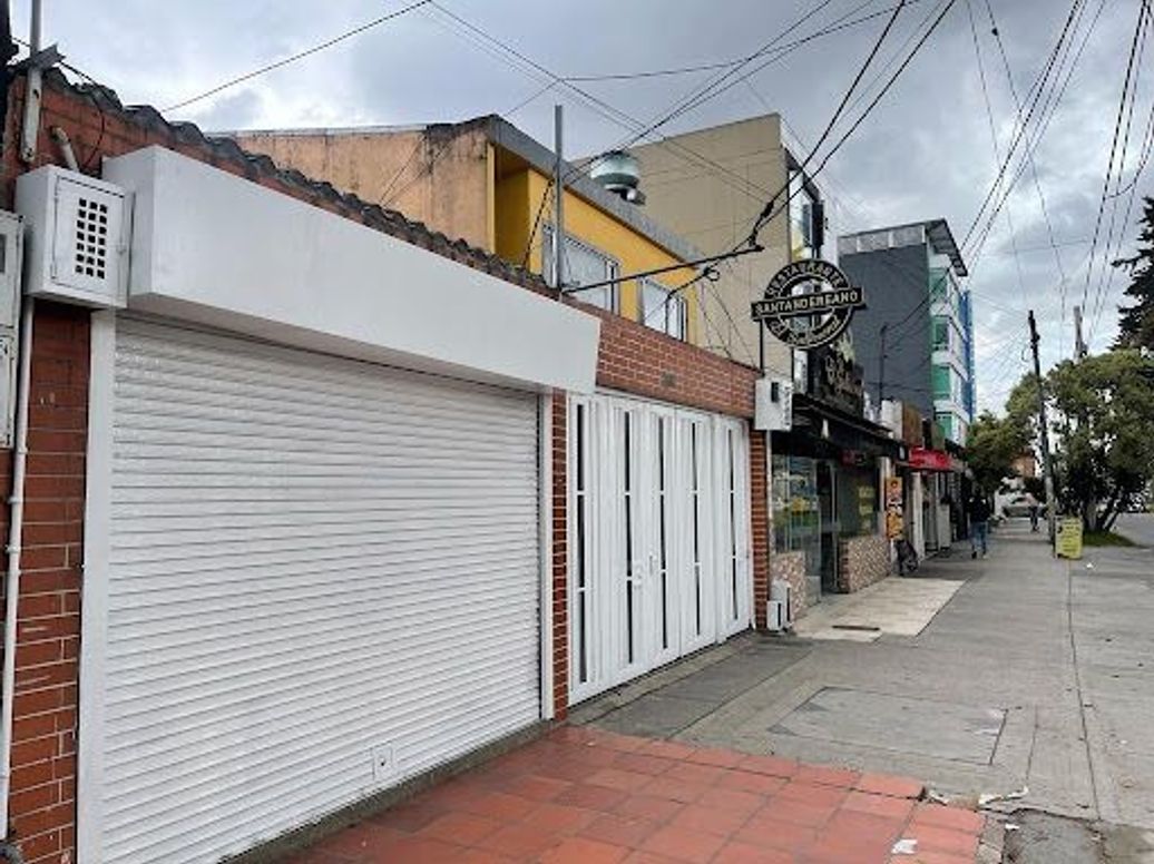 Casa de 5 alcobas en venta en Modelia, Bogotá, 210 m² · foto 5 de 20