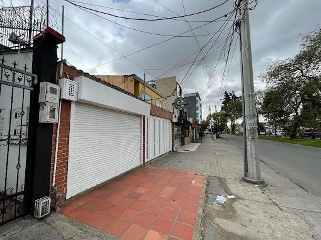 Casa de 5 alcobas en venta en Modelia, Bogotá, 210 m² · foto 4 de 20