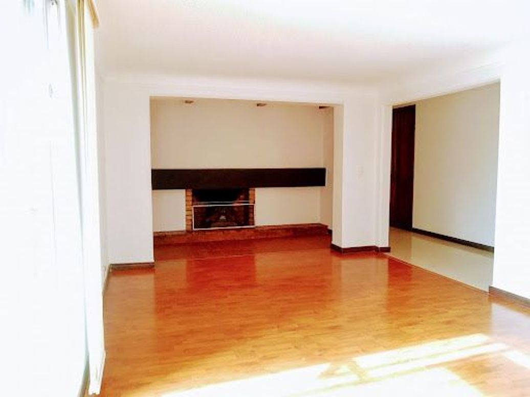 Apartamento de 3 alcobas en venta en Santa Barbara Central, Bogotá, 163 m² · foto 5 de 20