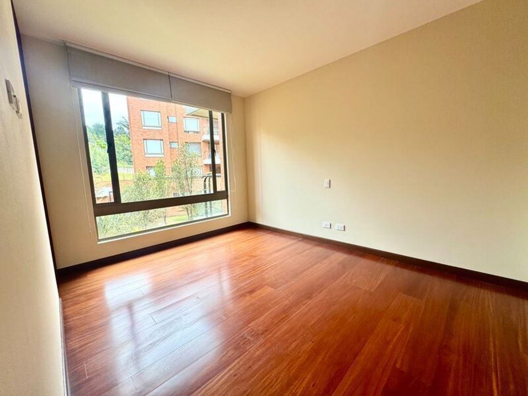 Apartamento de 4 alcobas en venta en Niza Suba, Bogotá, 207 m² · foto 12 de 17
