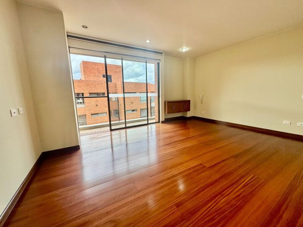 Apartamento de 4 alcobas en venta en Niza Suba, Bogotá, 207 m² · foto 8 de 17