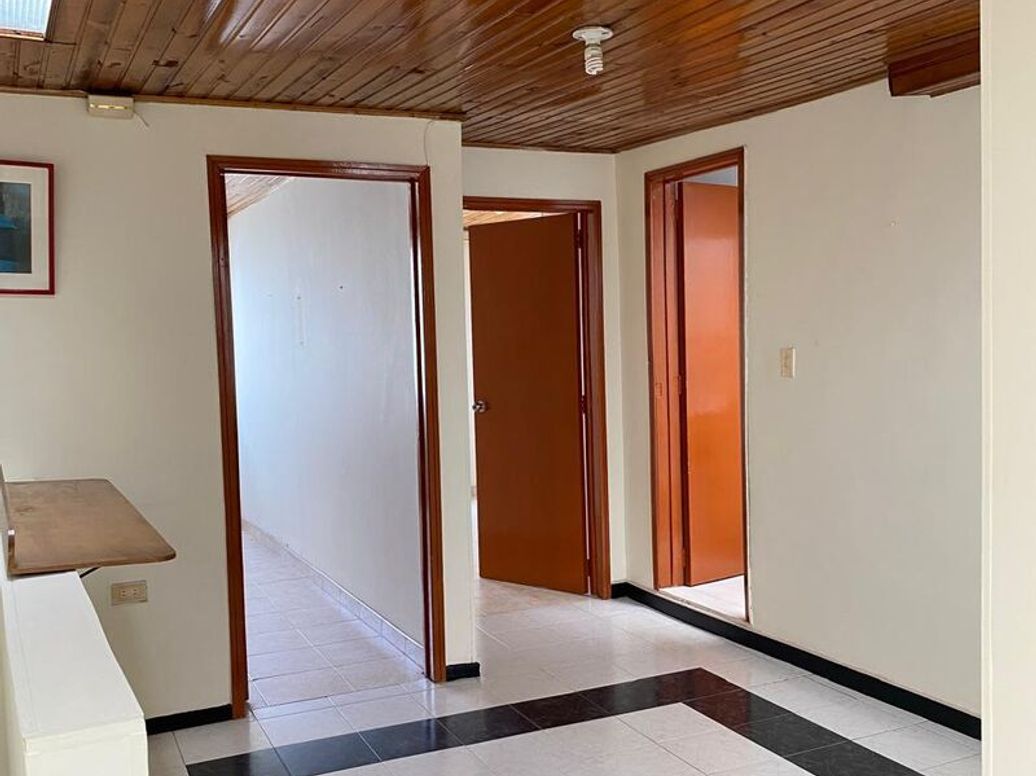 Casa de 3 alcobas en venta en Ub. Ciudadela Colsubsidio, Bogotá, 143 m² · foto 8 de 10