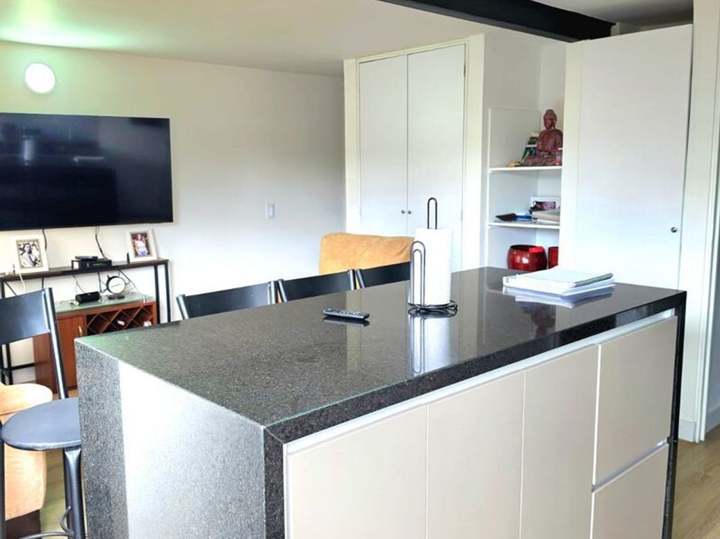 Casa de 8 alcobas en venta en Niza, Bogotá, 258 m² · foto 6 de 6