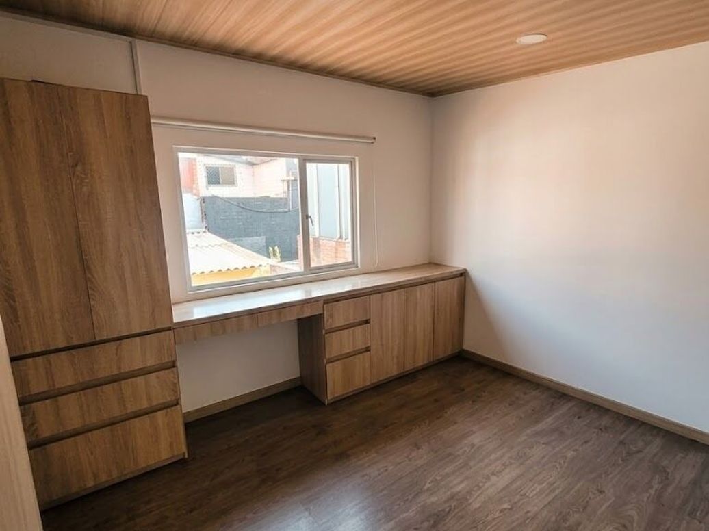 Casa de 4 alcobas en venta en La Almería, Bogotá, 182 m² · foto 7 de 12