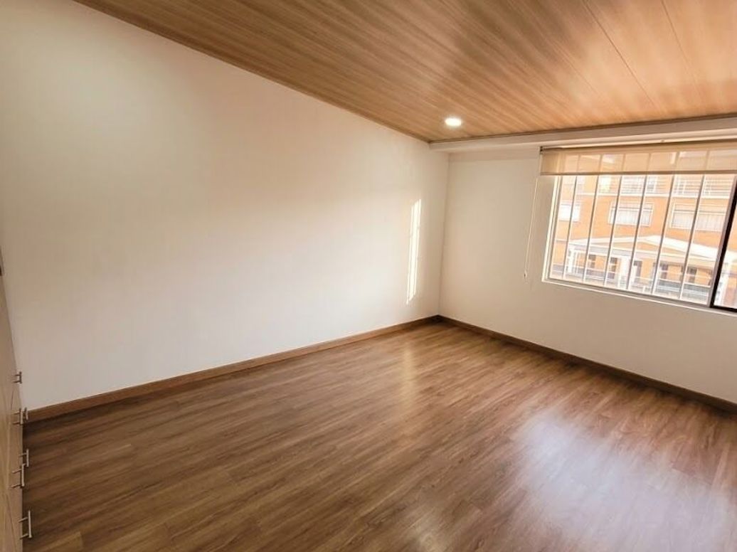Casa de 4 alcobas en venta en La Almería, Bogotá, 182 m² · foto 11 de 12