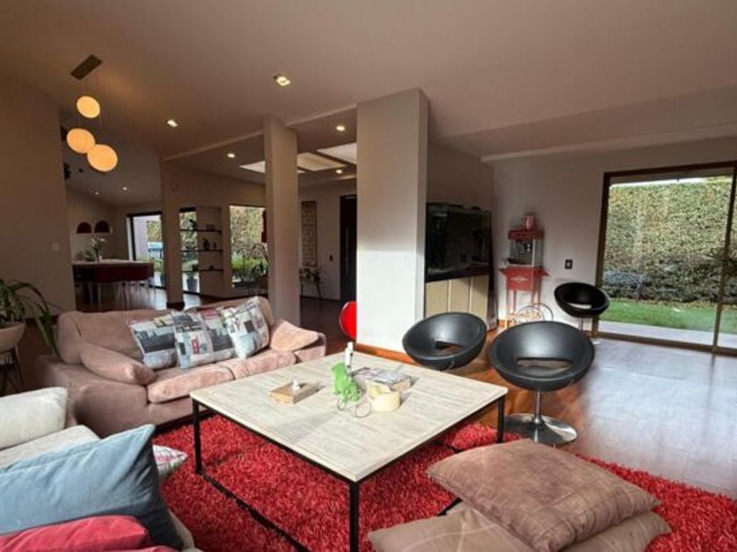 Casa de 4 alcobas en venta en Viveros, Bogotá · foto 11 de 14