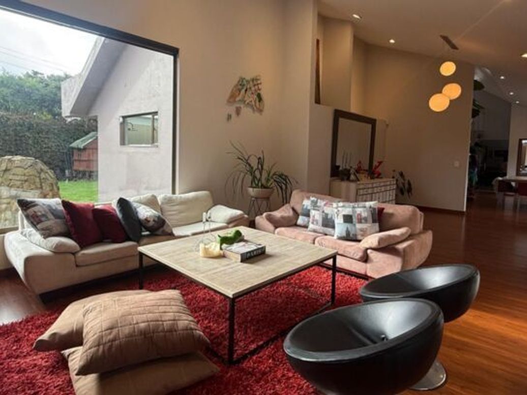 Casa de 4 alcobas en venta en Viveros, Bogotá · foto 12 de 14