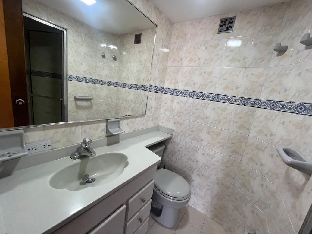 Apartamento de 3 alcobas en venta en Mazurén, Bogotá, 88 m² · foto 18 de 20