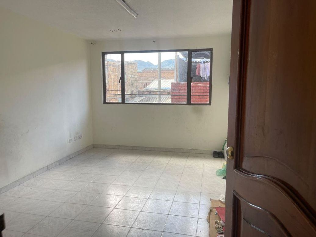 Casa de 3 alcobas en venta en San Benito, Bogotá, 288 m² · foto 12 de 20