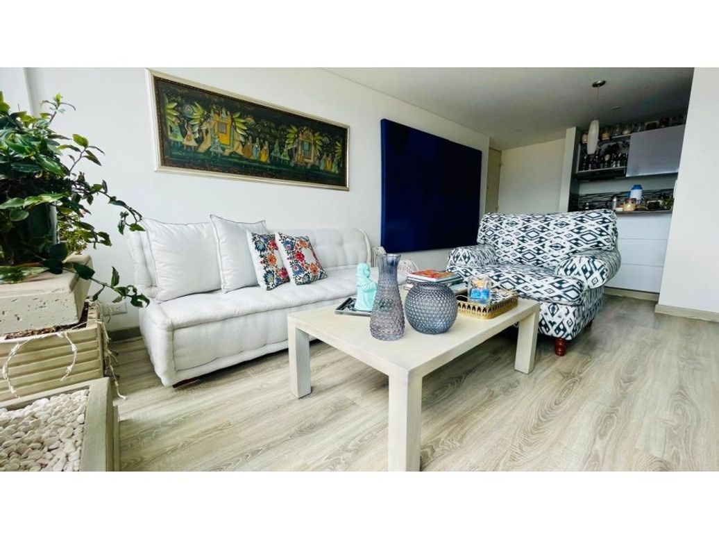 Apartamento de 3 alcobas en venta en Andes Norte, Bogotá, 73 m² · foto 3 de 13