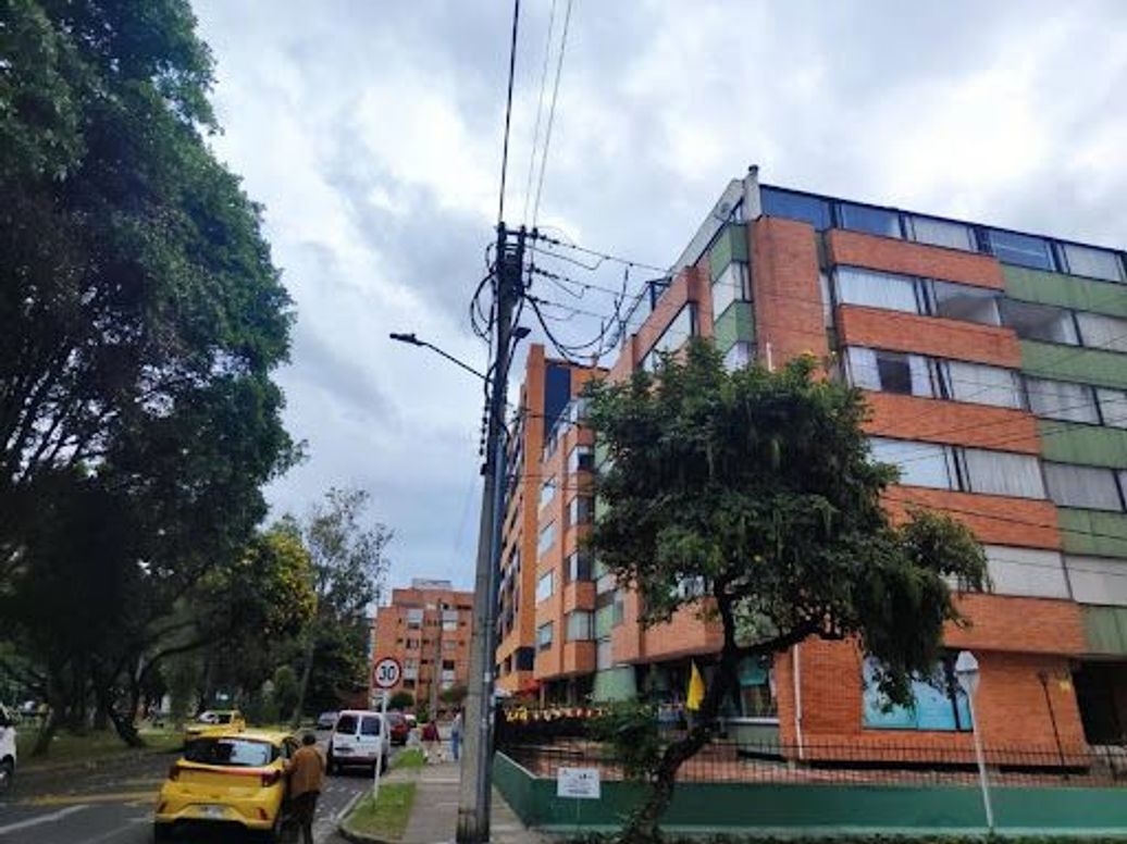 Apartamento de 2 alcobas en arriendo en Cedritos, Bogotá, 68 m² · foto 19 de 20