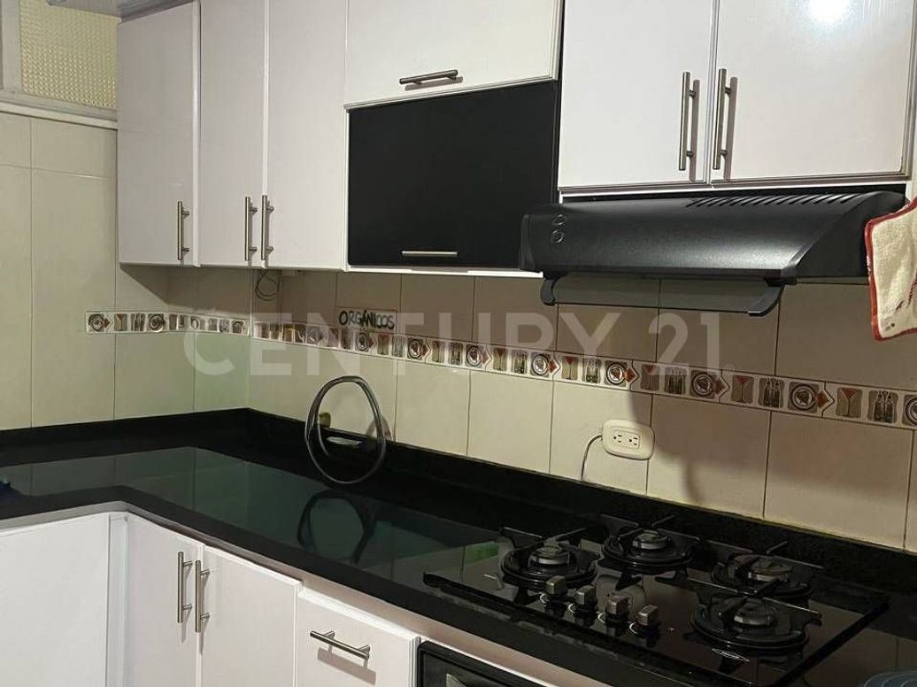 Casa de 5 alcobas en venta en Modelia, Bogotá, 245 m² · foto 14 de 16