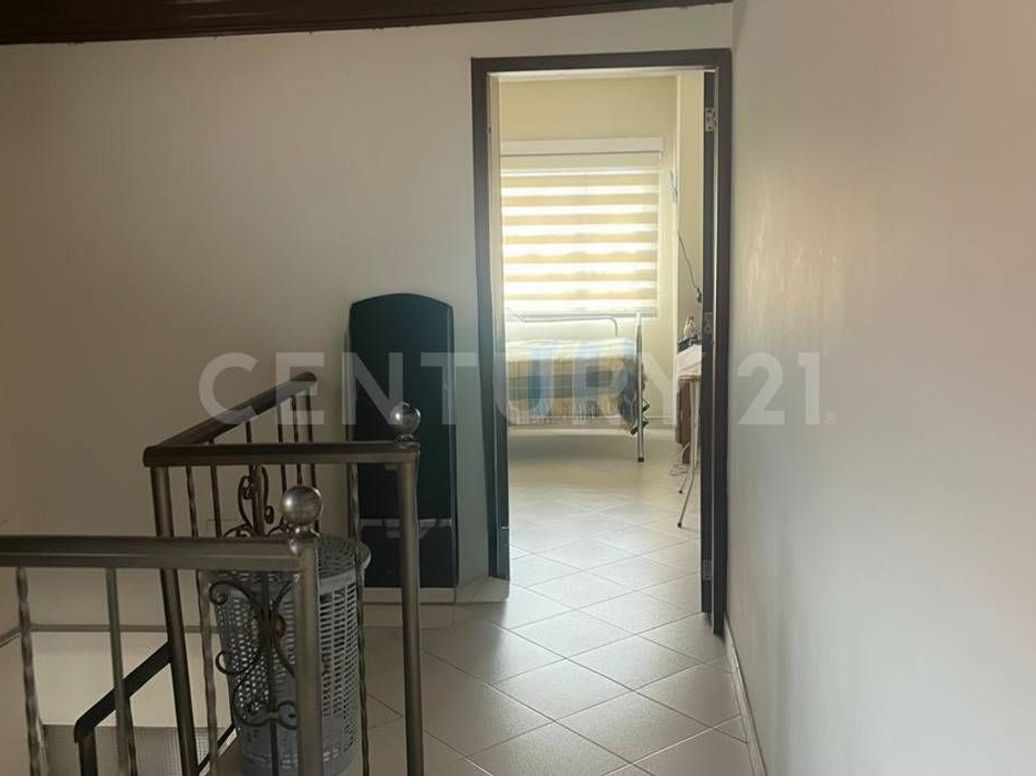 Casa de 5 alcobas en venta en Modelia, Bogotá, 245 m² · foto 15 de 16