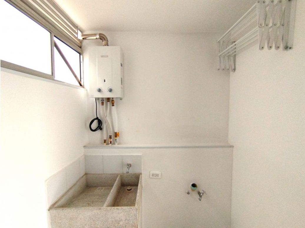Apartaestudio en venta en Engativá, Bogotá, 39 m² · foto 12 de 20