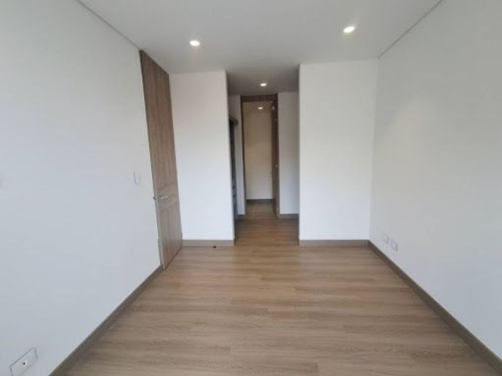 Apartamento de 1 alcoba en arriendo en La Portada, Bogotá, 55 m² · foto 8 de 13