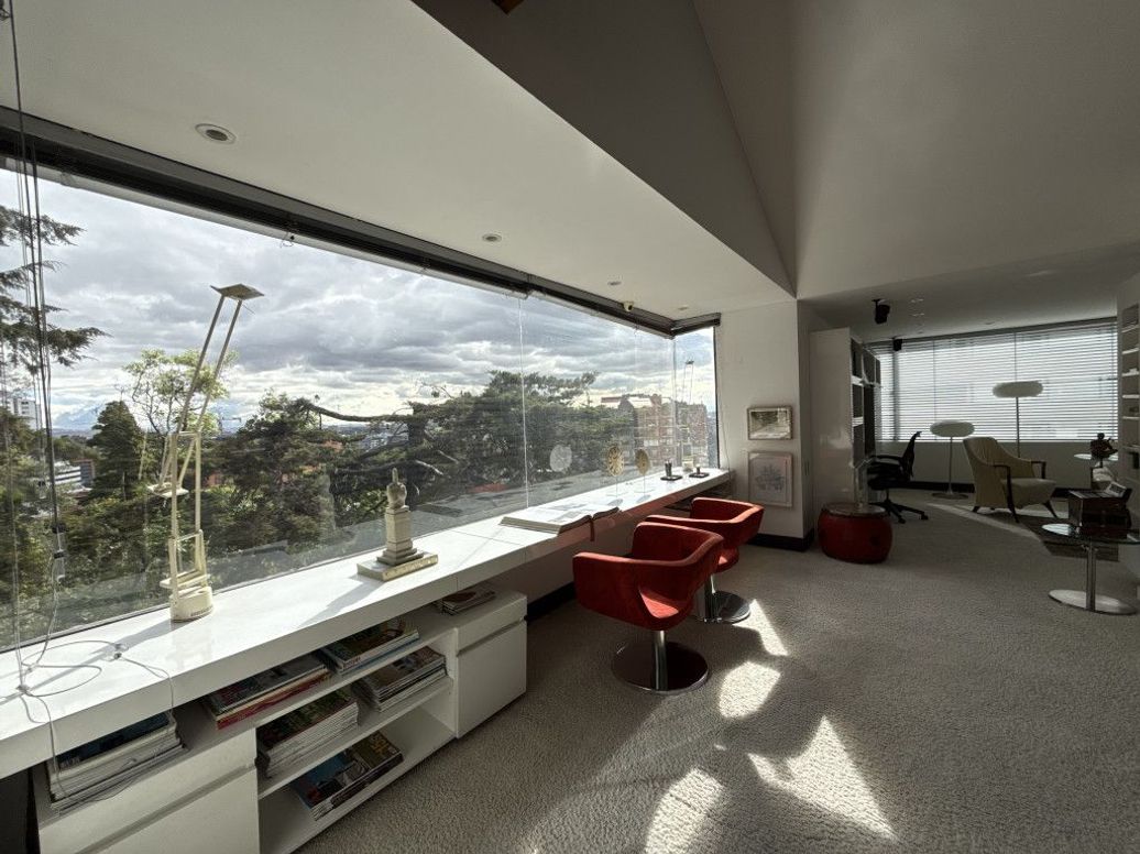 Apartamento de 3 alcobas en venta en El Refugio, Bogotá, 447 m² · foto 15 de 20