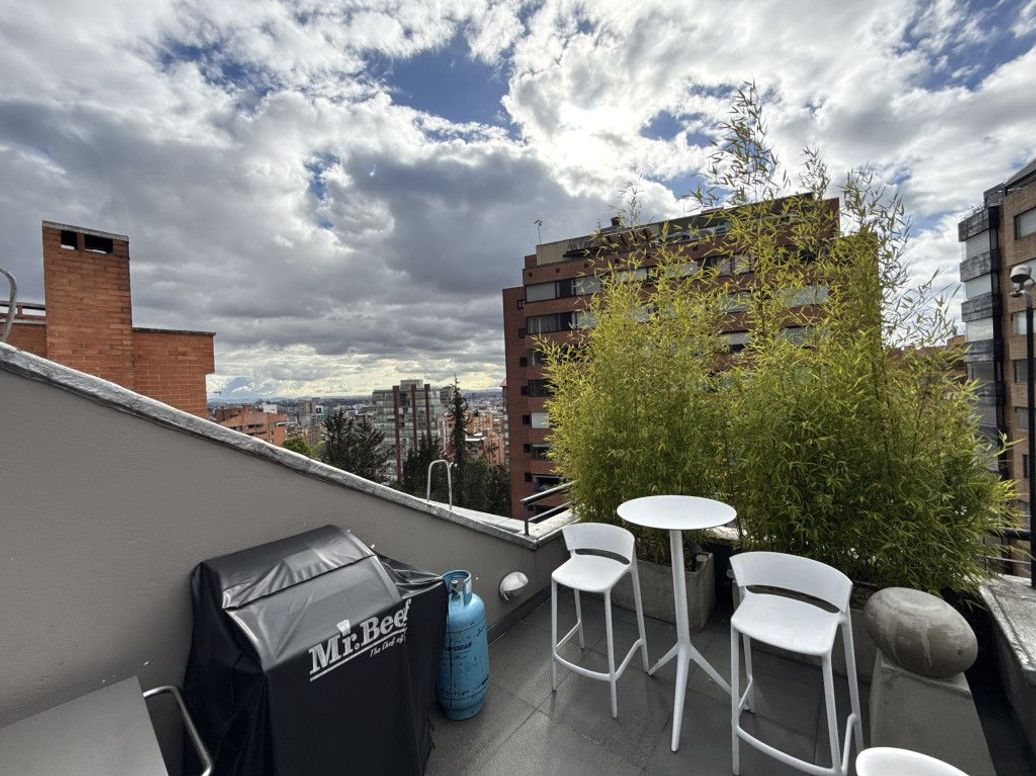 Apartamento de 3 alcobas en venta en El Refugio, Bogotá, 447 m² · foto 11 de 20