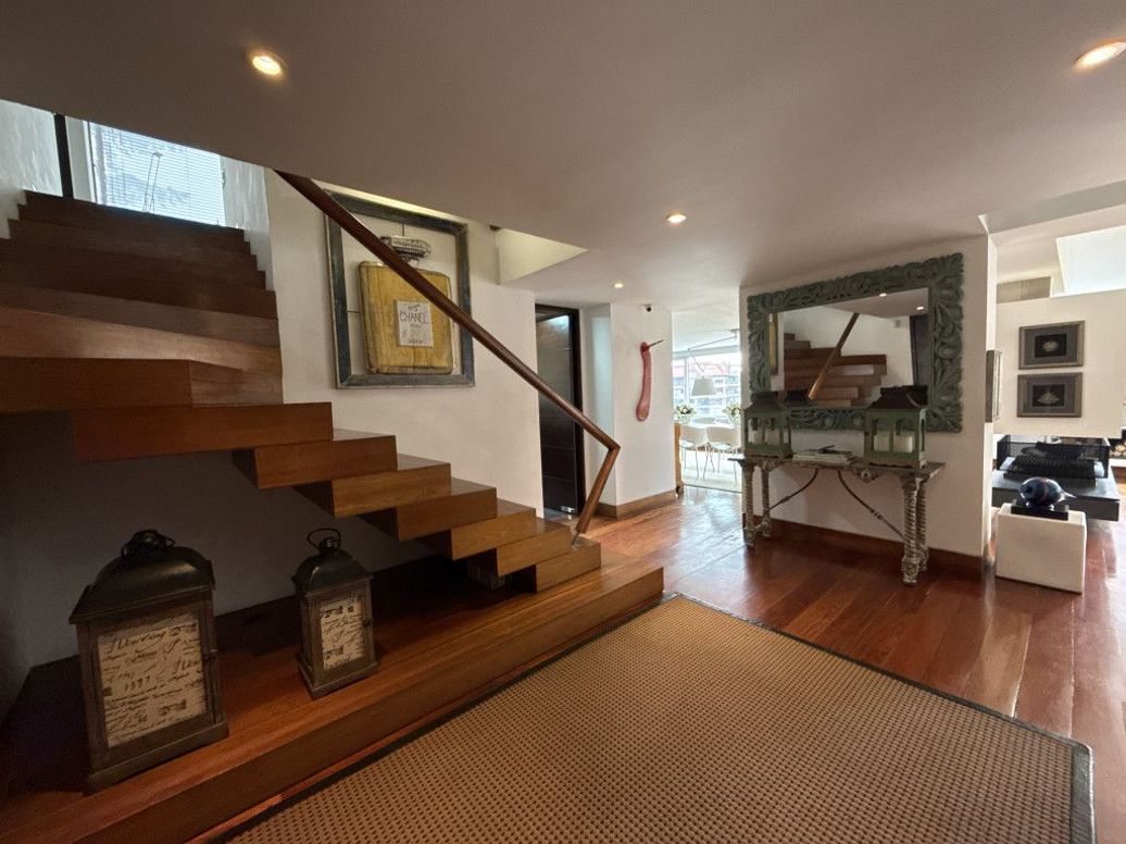 Apartamento de 3 alcobas en venta en El Refugio, Bogotá, 447 m² · foto 9 de 20