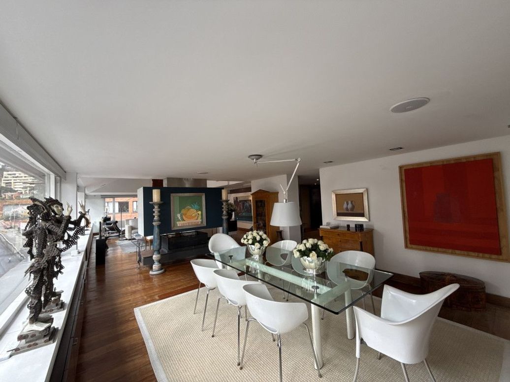 Apartamento de 3 alcobas en venta en El Refugio, Bogotá, 447 m² · foto 18 de 20