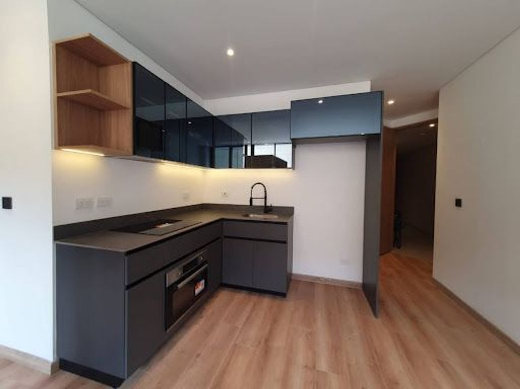 Apartaestudio en venta en Chico Norte Iii, Bogotá, 44 m² · foto 3 de 20
