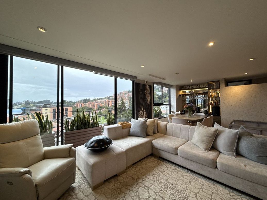 Apartamento de 2 alcobas en venta en Niza Suba, Bogotá, 107 m² · foto 4 de 19